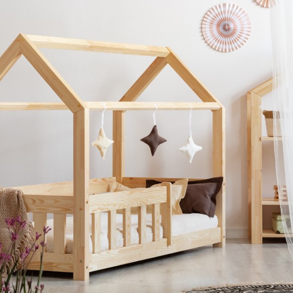 łóżko domek sosnowe drewno